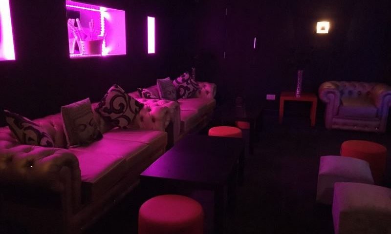 watford strip club 04